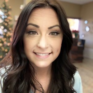 Meet your Posher, Aleisha